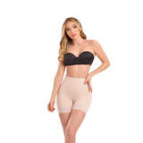 Shorty latex booty court